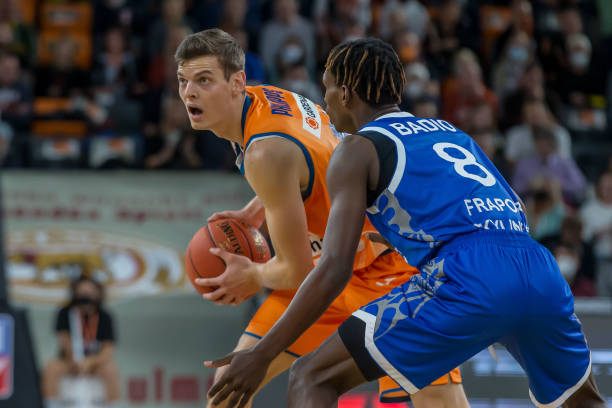 体育世界游 体育世界游